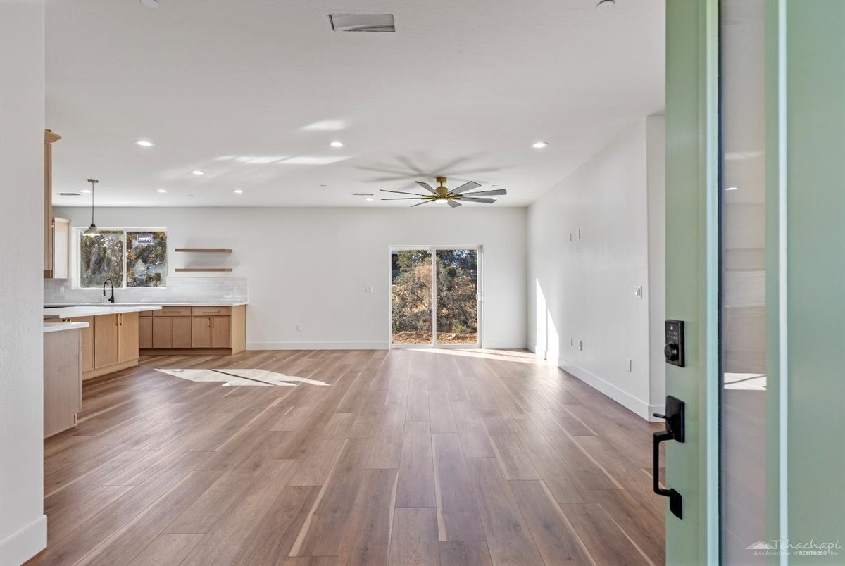 21204 Stage Dr property photo 7