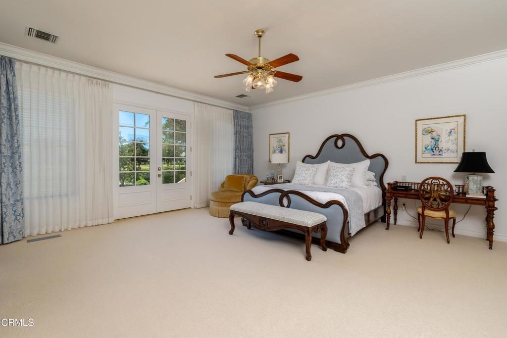 2300 Weybridge Dr property photo 15