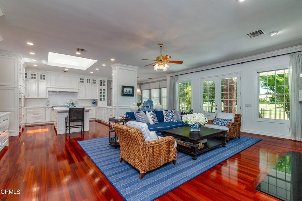 2300 Weybridge Dr property photo 31