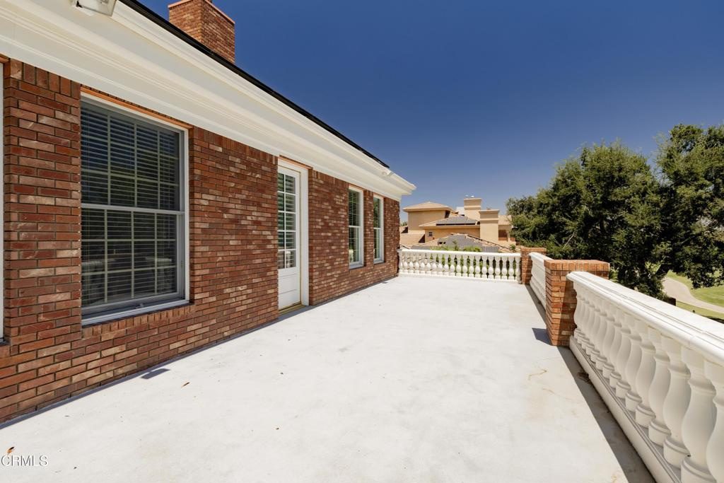 2300 Weybridge Dr property photo 46