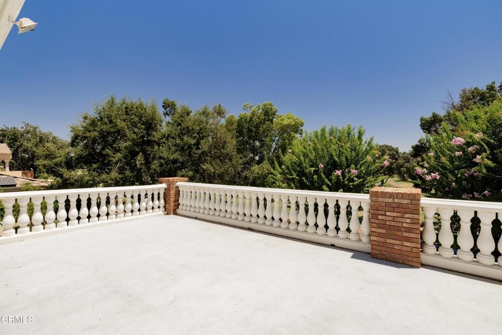 2300 Weybridge Dr property photo 47