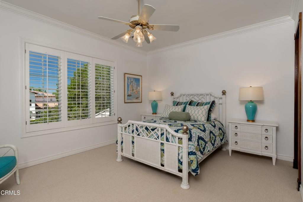 2300 Weybridge Dr property photo 48