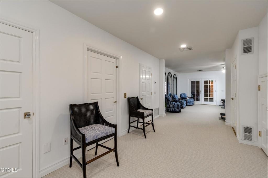 2300 Weybridge Dr property photo 63