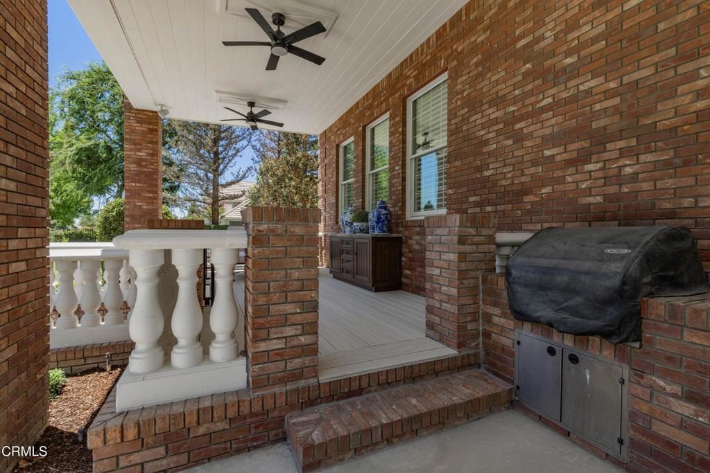2300 Weybridge Dr property photo 65