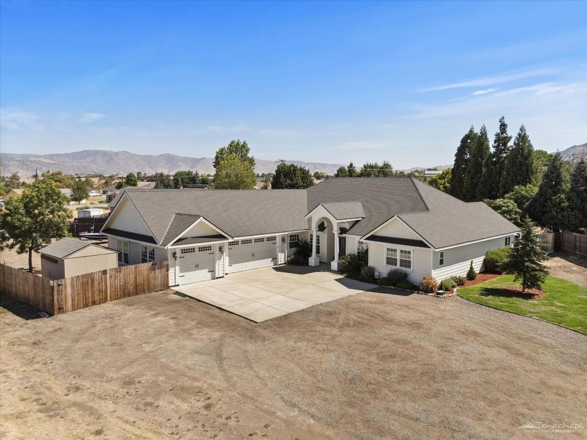 28211 Seabiscuit Way property photo 1