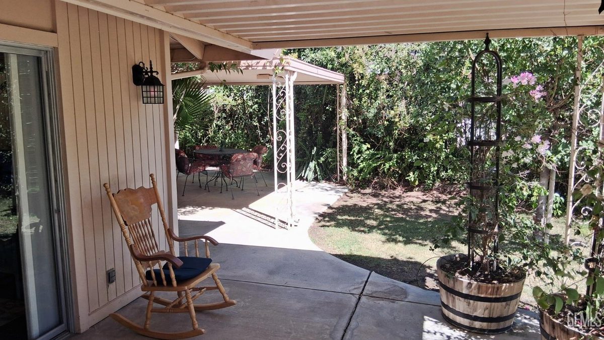 2901 Summit Cir property photo 28