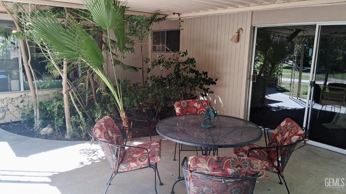 2901 Summit Cir property photo 30