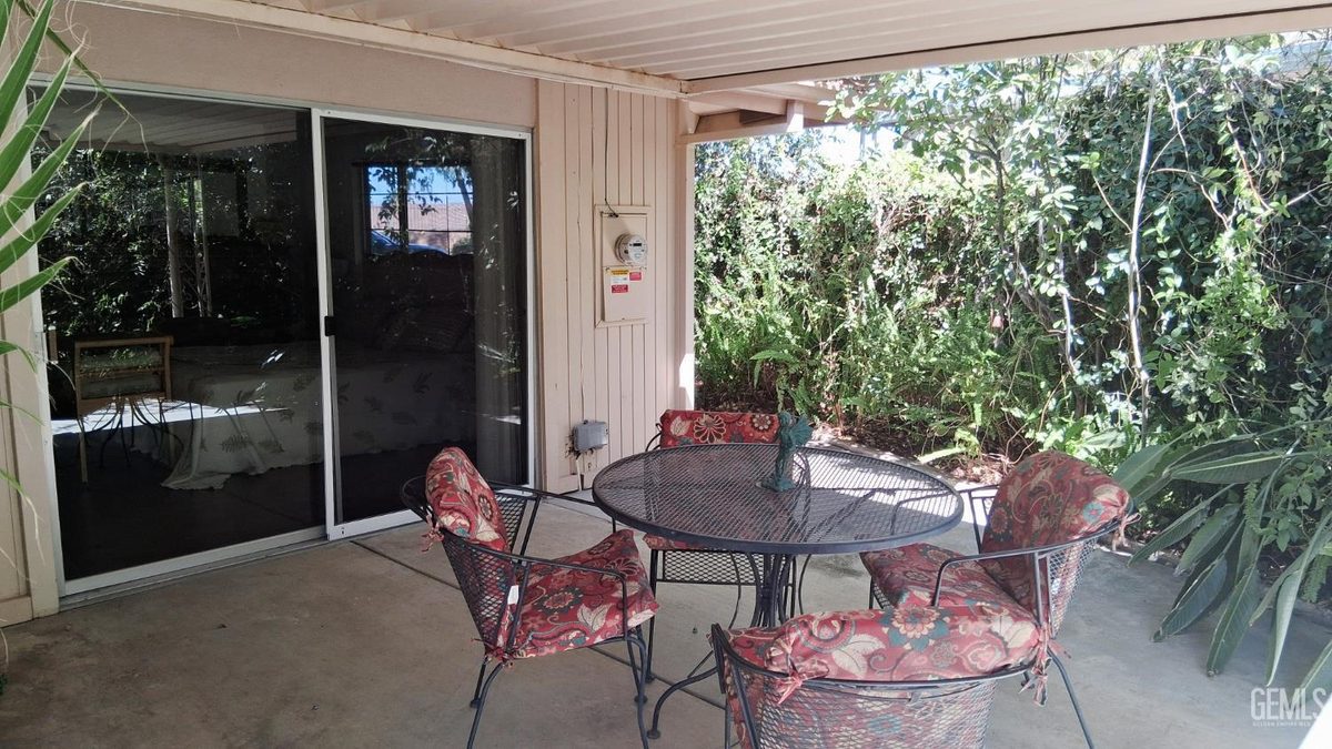 2901 Summit Cir property photo 31