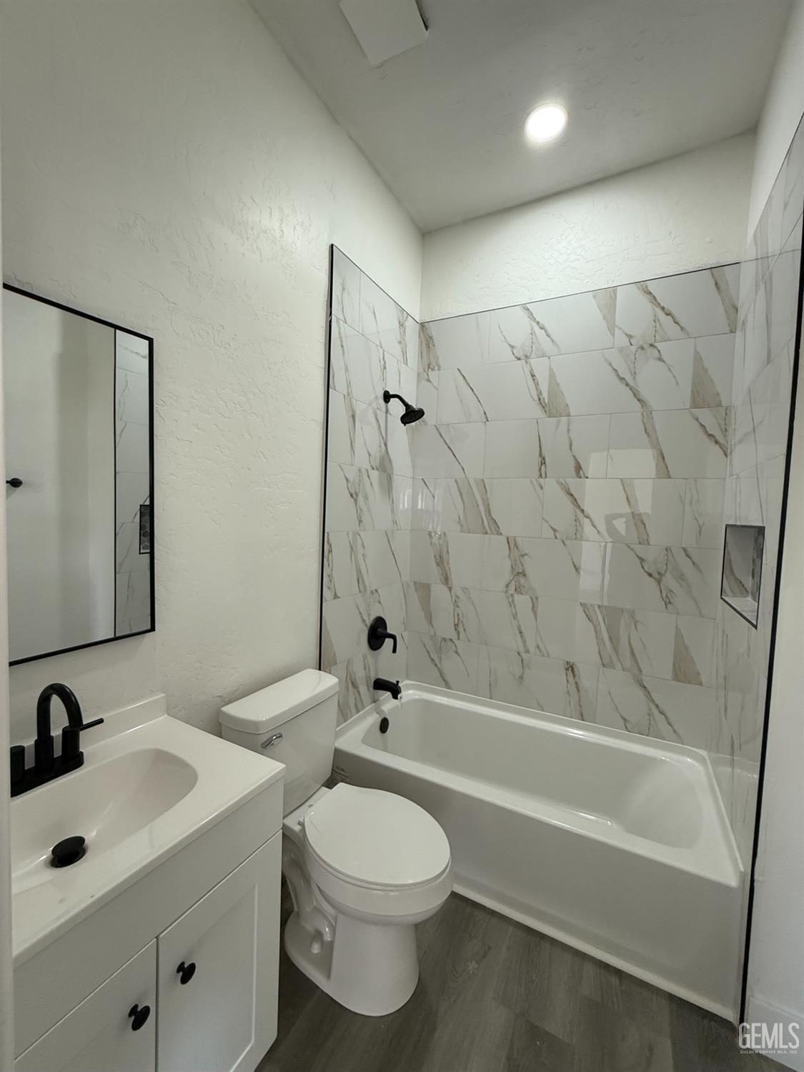 505 Jeffrey St property photo 8