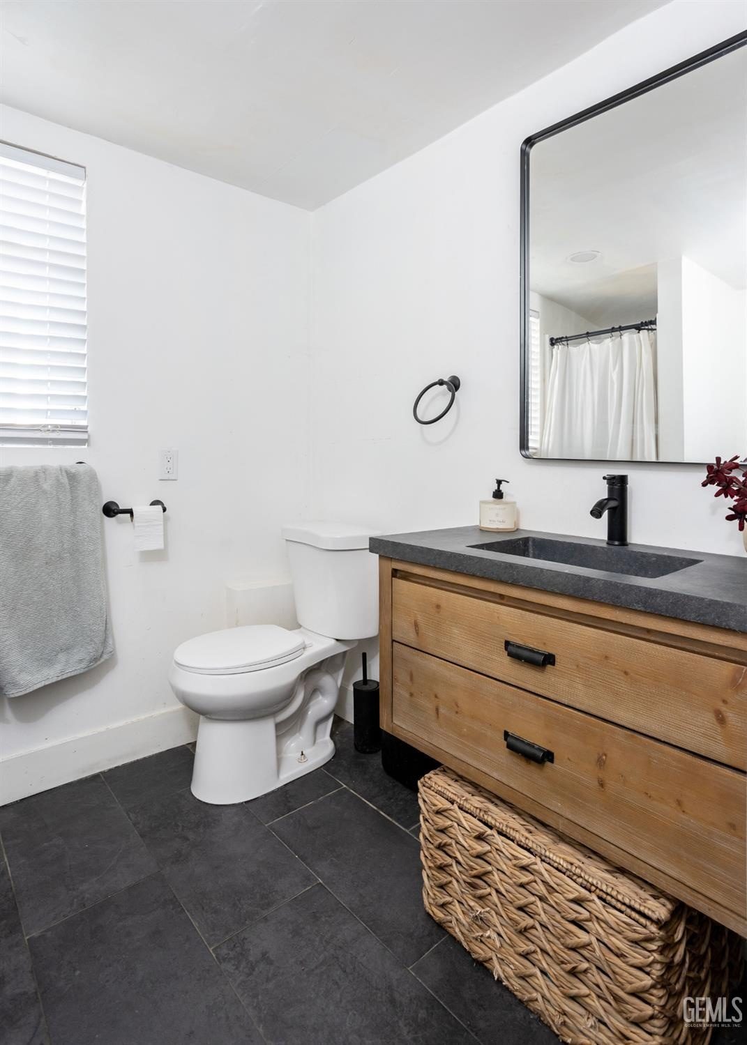 909 Oberlin Ct property photo 10